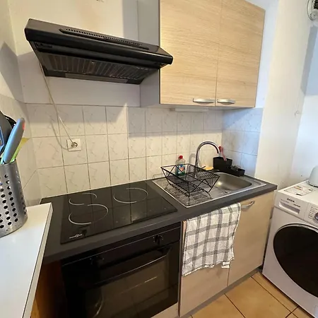Ernest-toulouse - Lb - T2 Bien Place Apartamento *